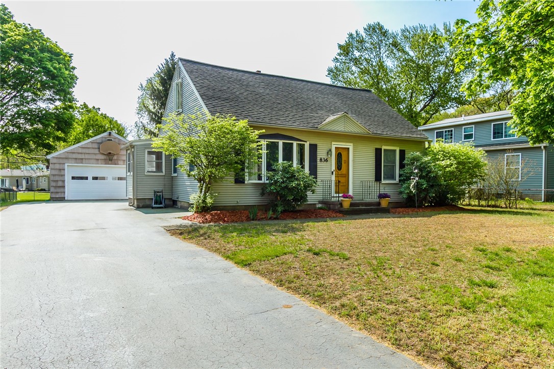 836 Dewitt Road Webster, NY 14580 - Photo 1 of 1