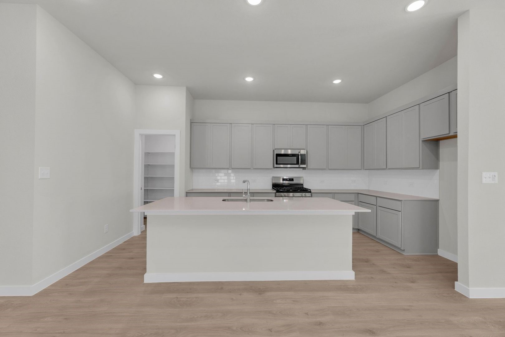 31104 Rena Coast Drive Huffman, TX 77336 - Photo 5 of 35 Kitchen in the Pecos home plan by Trophy Signature Homes – REPRESENTATIVE PHOTO
