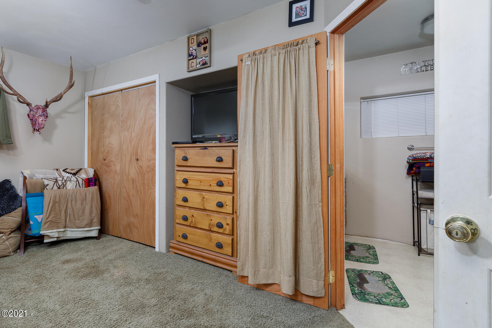 1240 Northwest Dundon Road Toledo, OR 97391 - Photo 13 of 38 -13