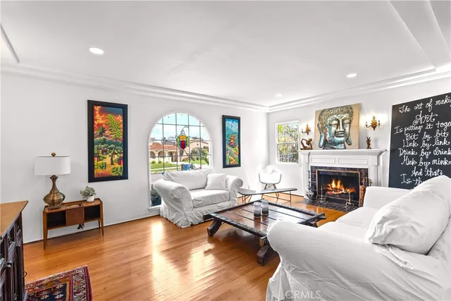 $4,800 | 9101 La Salle Avenue, Los Angeles, CA 90047