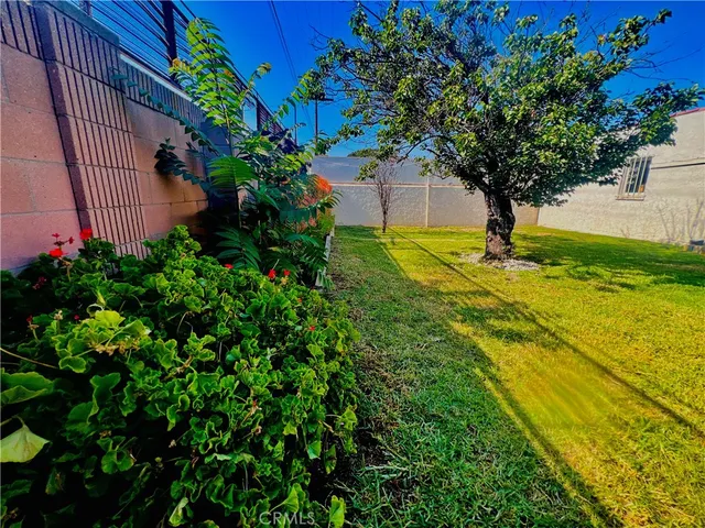 $4,800 | 9101 La Salle Avenue, Los Angeles, CA 90047