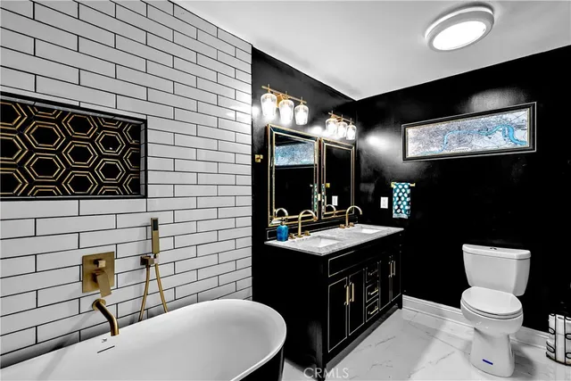 $4,800 | 9101 La Salle Avenue, Los Angeles, CA 90047