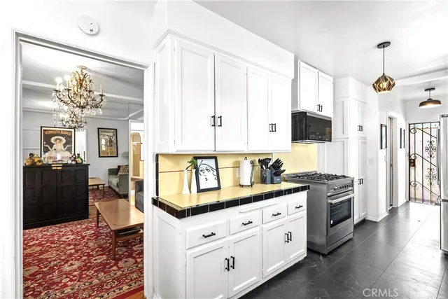 $4,800 | 9101 La Salle Avenue, Los Angeles, CA 90047