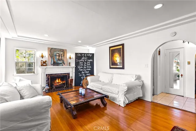 $4,800 | 9101 La Salle Avenue, Los Angeles, CA 90047