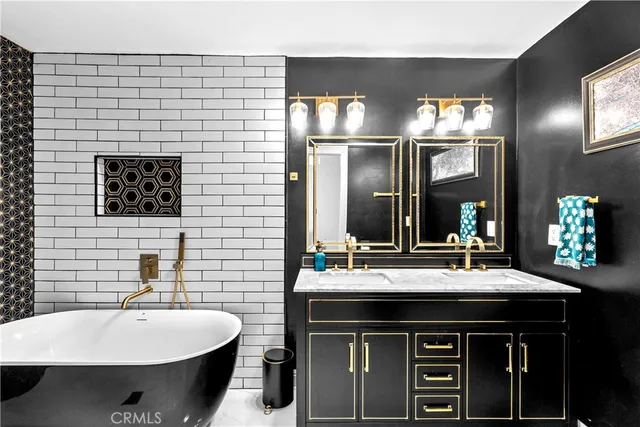 $4,800 | 9101 La Salle Avenue, Los Angeles, CA 90047