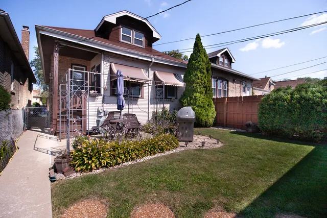 $399,900 | 5923 West Eddy Street, Chicago, IL 60634