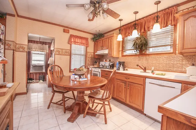 $399,900 | 5923 West Eddy Street, Chicago, IL 60634