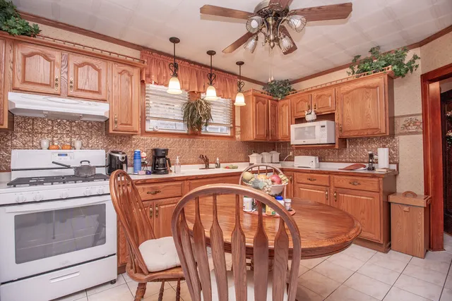 $399,900 | 5923 West Eddy Street, Chicago, IL 60634