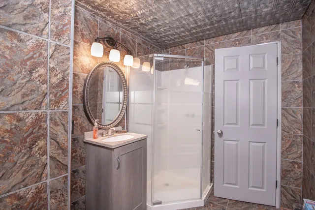 $399,900 | 5923 West Eddy Street, Chicago, IL 60634