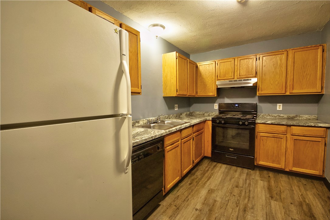 285 Main Street, Unit 8 Woonsocket, RI 02895 - Photo 3 of 8