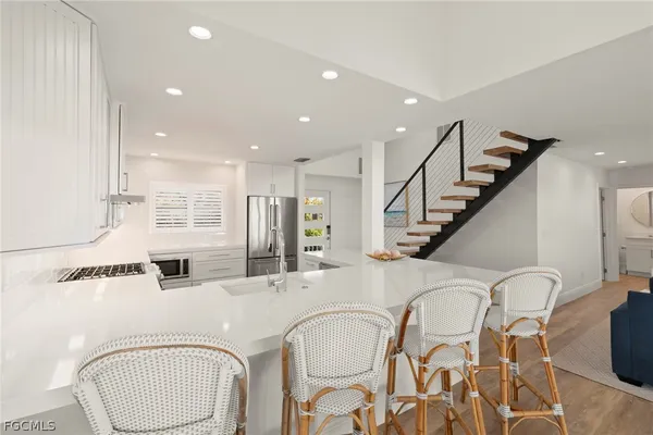 $4,900,000 | 19 Beach Homes, Captiva, FL 33924