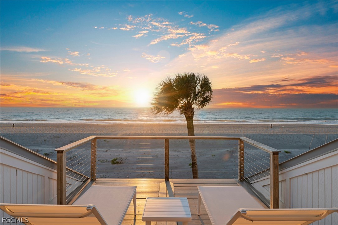 19 Beach Homes Captiva, FL 33924 - Photo 4 of 49 a view of an outdoor space and seating area