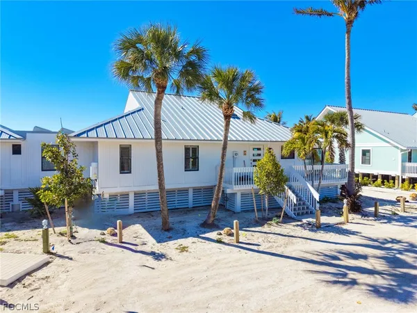 $4,900,000 | 19 Beach Homes, Captiva, FL 33924