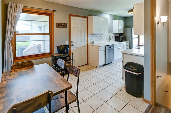 $399,900 | 328 North Rutland Avenue, Brooklyn, WI 53521