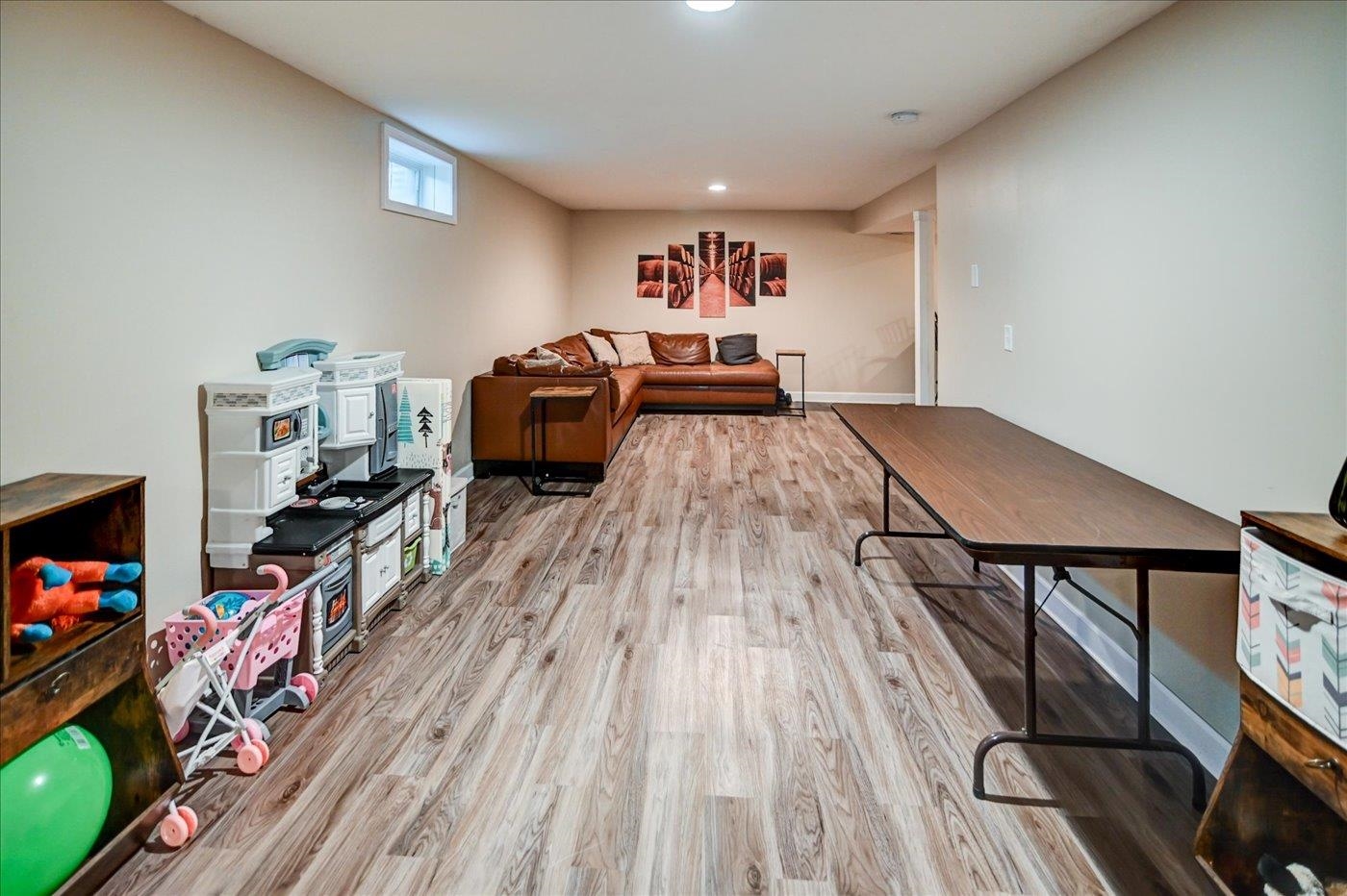 328 North Rutland Avenue Brooklyn, WI 53521 - Photo 34 of 51