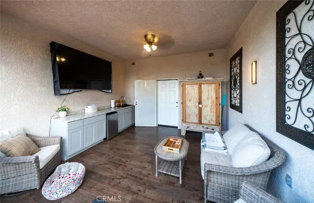 $899,999 | 37143 Ave 16, Madera, CA 93636