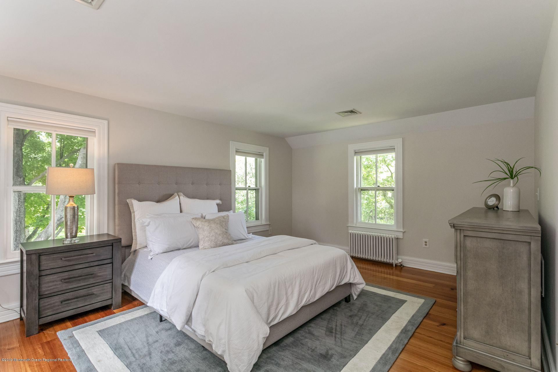 236 Sunnyside Road Lincroft, NJ 07738 - Photo 28 of 43 47