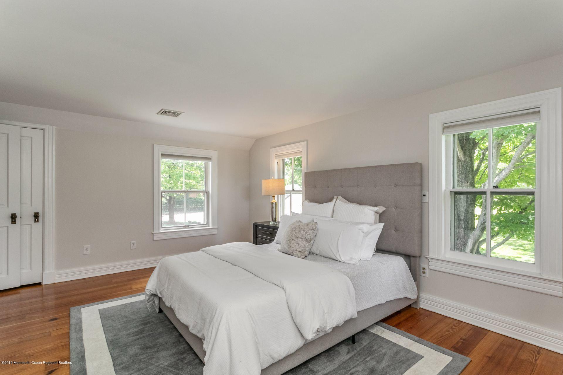 236 Sunnyside Road Lincroft, NJ 07738 - Photo 29 of 43 48