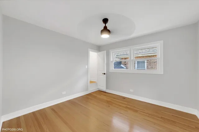 $465,000 | 9439 South 52nd Avenue, Oak Lawn, IL 60453