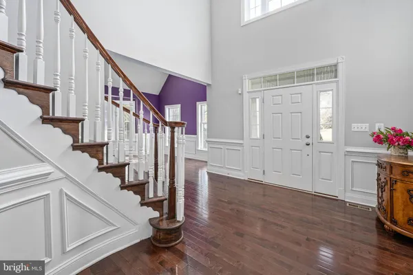 a view of a hallway with windows