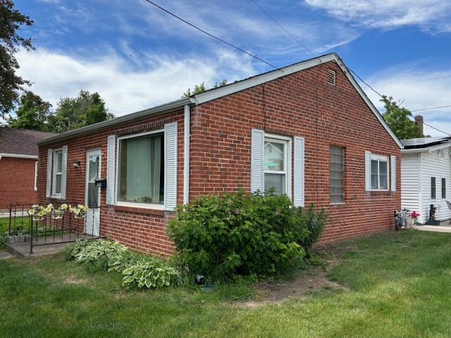 628 East Division Street Kewanee, IL 61443 - Photo 3 of 19