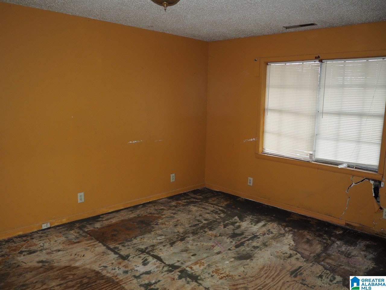 409 7th Street Docena, AL 35060 - Photo 7 of 15