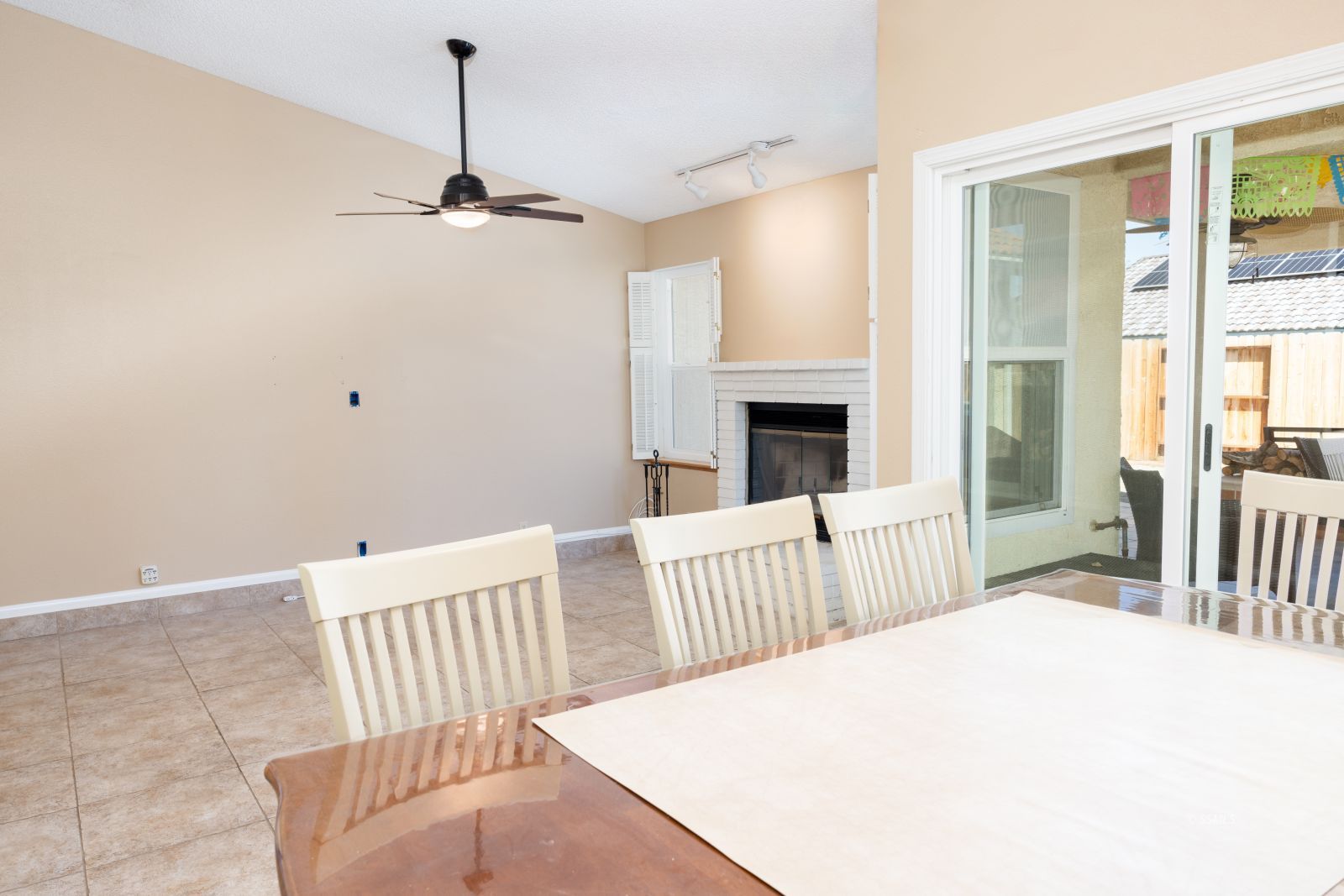 1224 Mandy Court Ridgecrest, CA 93555 - Photo 8 of 43 Gallery Image 8