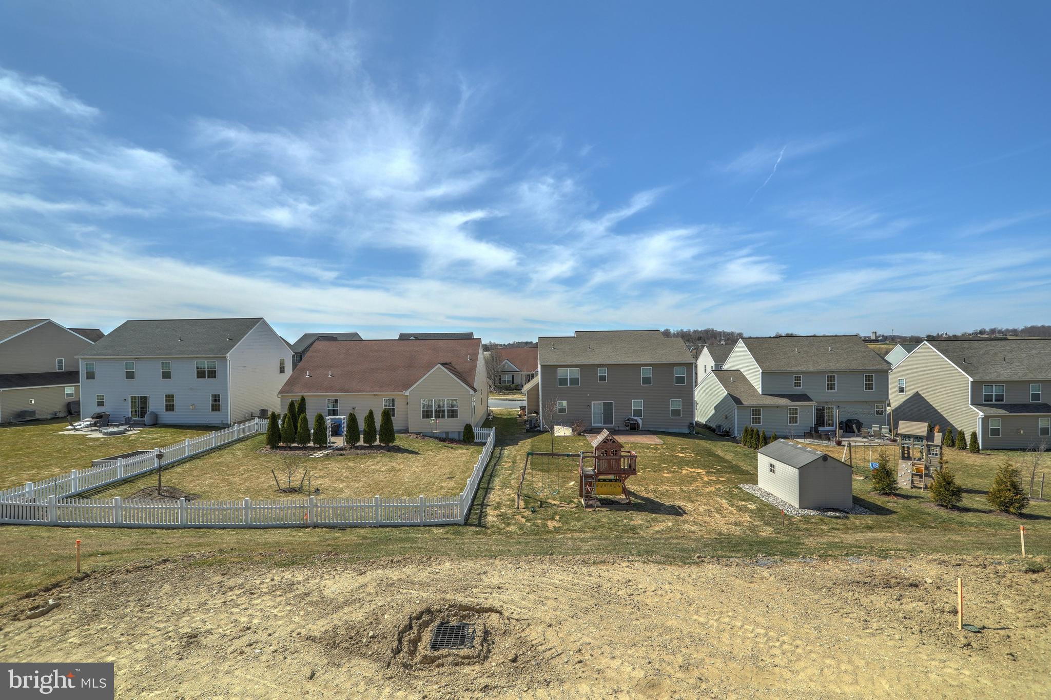 688 Hamaker Road Manheim, PA 17545 - Photo 8 of 38