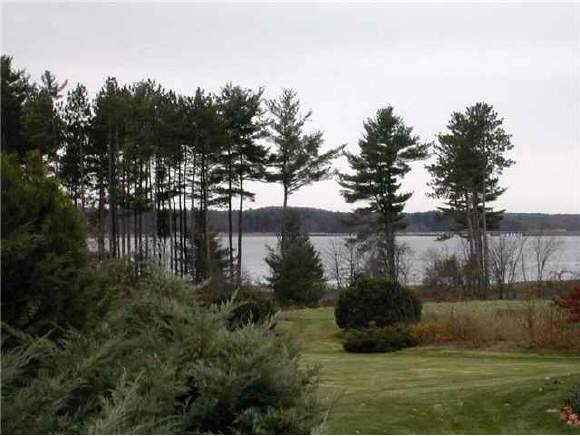 237 Cushing Road, Unit 237 Newmarket, NH 03857 - Photo 1 of 9