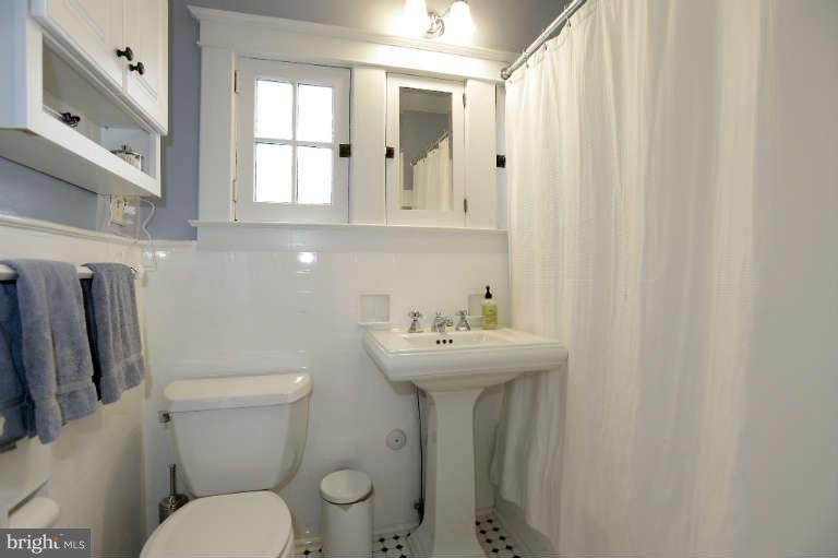 631 Anneslie Road Baltimore, MD 21212 - Photo 24 of 30 Updated hall bathroom.