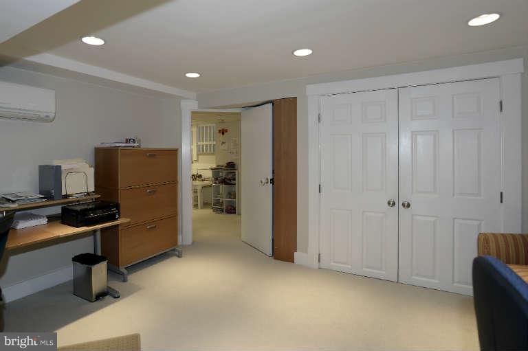 631 Anneslie Road Baltimore, MD 21212 - Photo 26 of 30 Bedroom 4 used as home office.