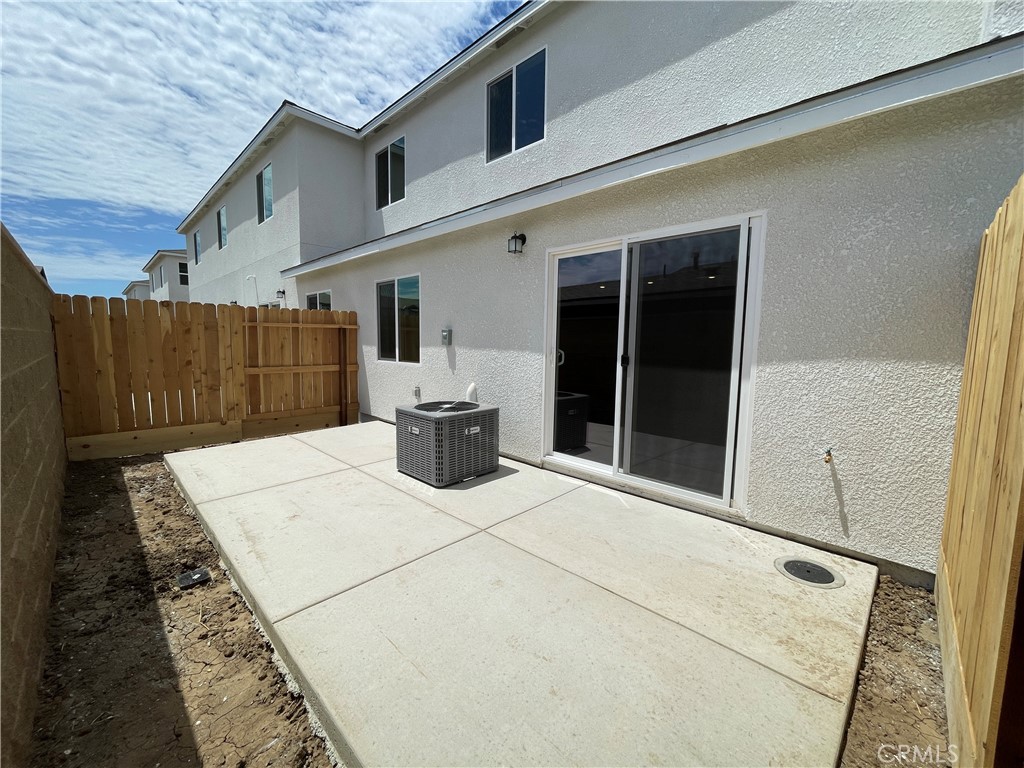 708 Stone Ridge Avenue Merced, CA 95341 - Photo 4 of 6 Representative photo of similar completed home. Actual finishes and materials may vary.