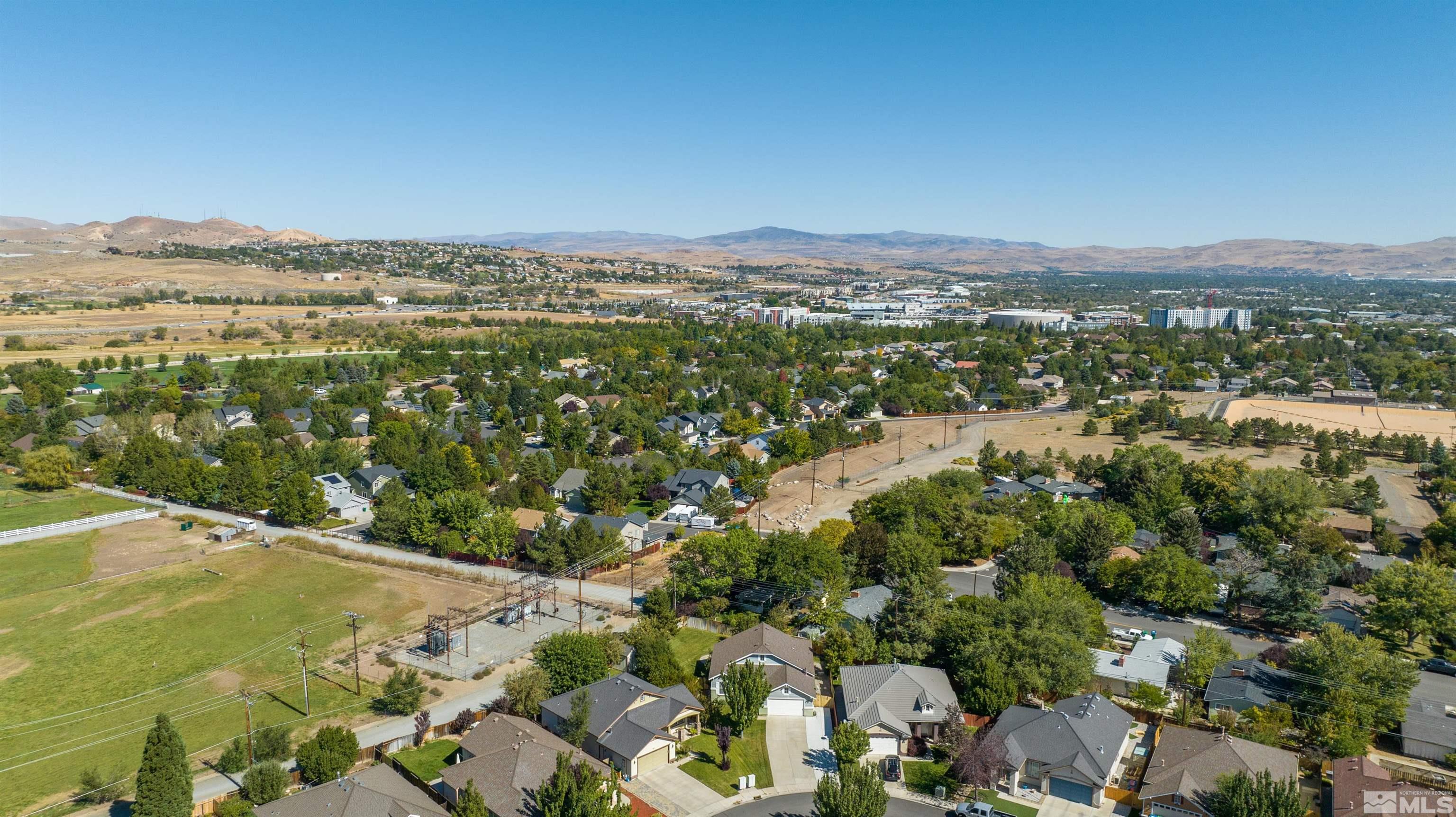 1462 Wessex Circle Reno, NV 89503 - Photo 38 of 40 view of city and mountain