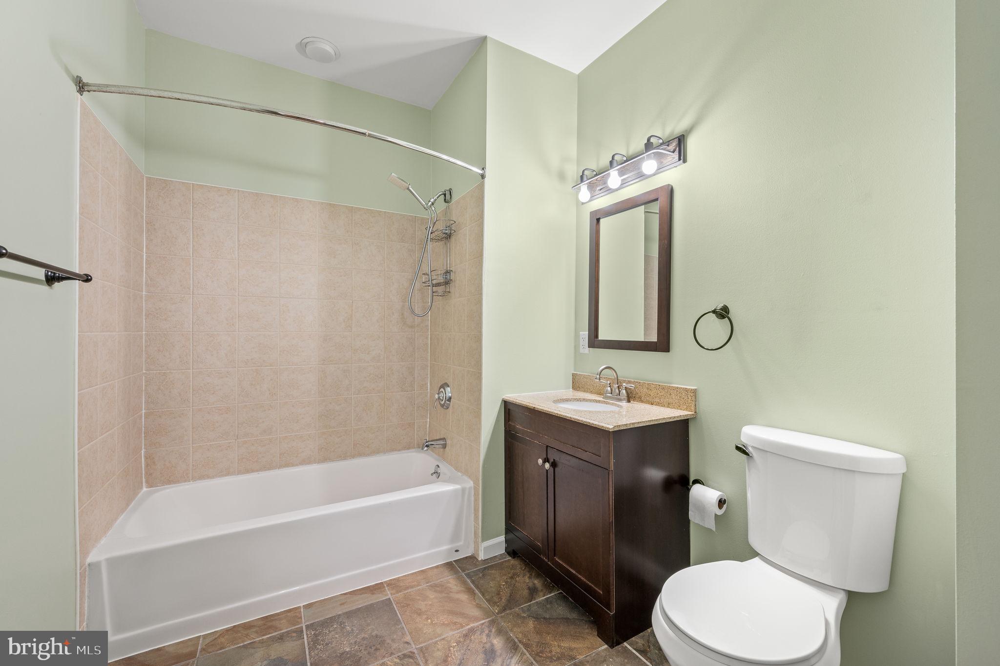926 North 3rd Street, Unit 2D Philadelphia, PA 19123 - Photo 12 of 20