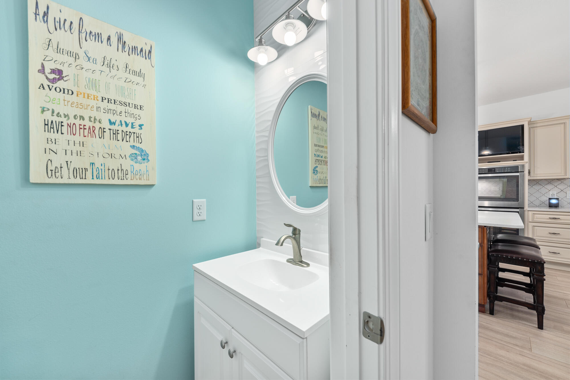 11900 West Midway Road Fort Pierce, FL 34945 - Photo 18 of 48 Powder Room