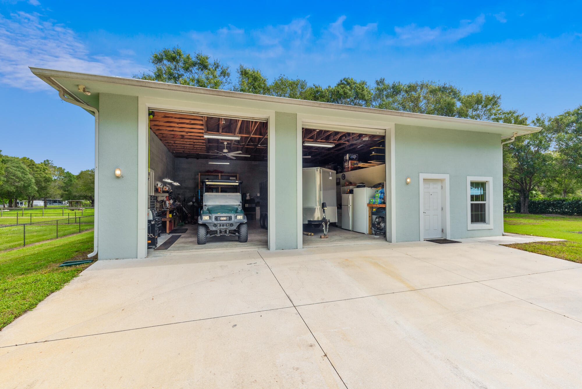 11900 West Midway Road Fort Pierce, FL 34945 - Photo 4 of 48 Garage w Guest House
