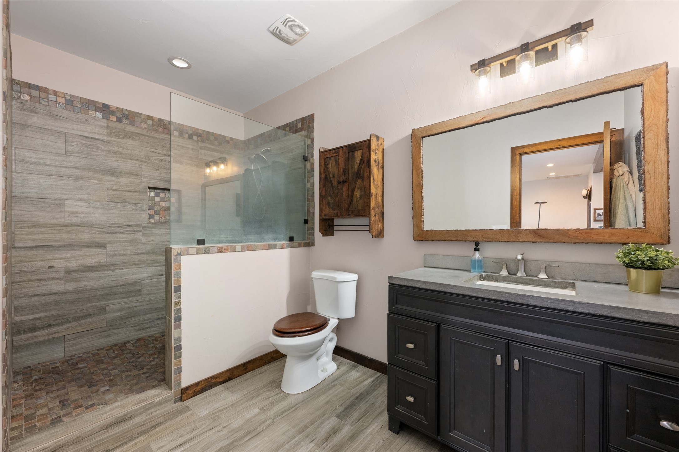 700 County Road 466 Elgin, TX 78621 - Photo 14 of 40