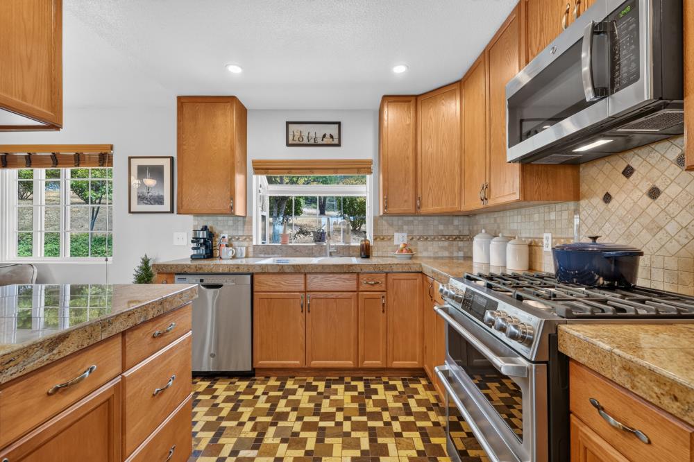 5080 Sagebrush Road Garden Valley, CA 95633 - Photo 14 of 47