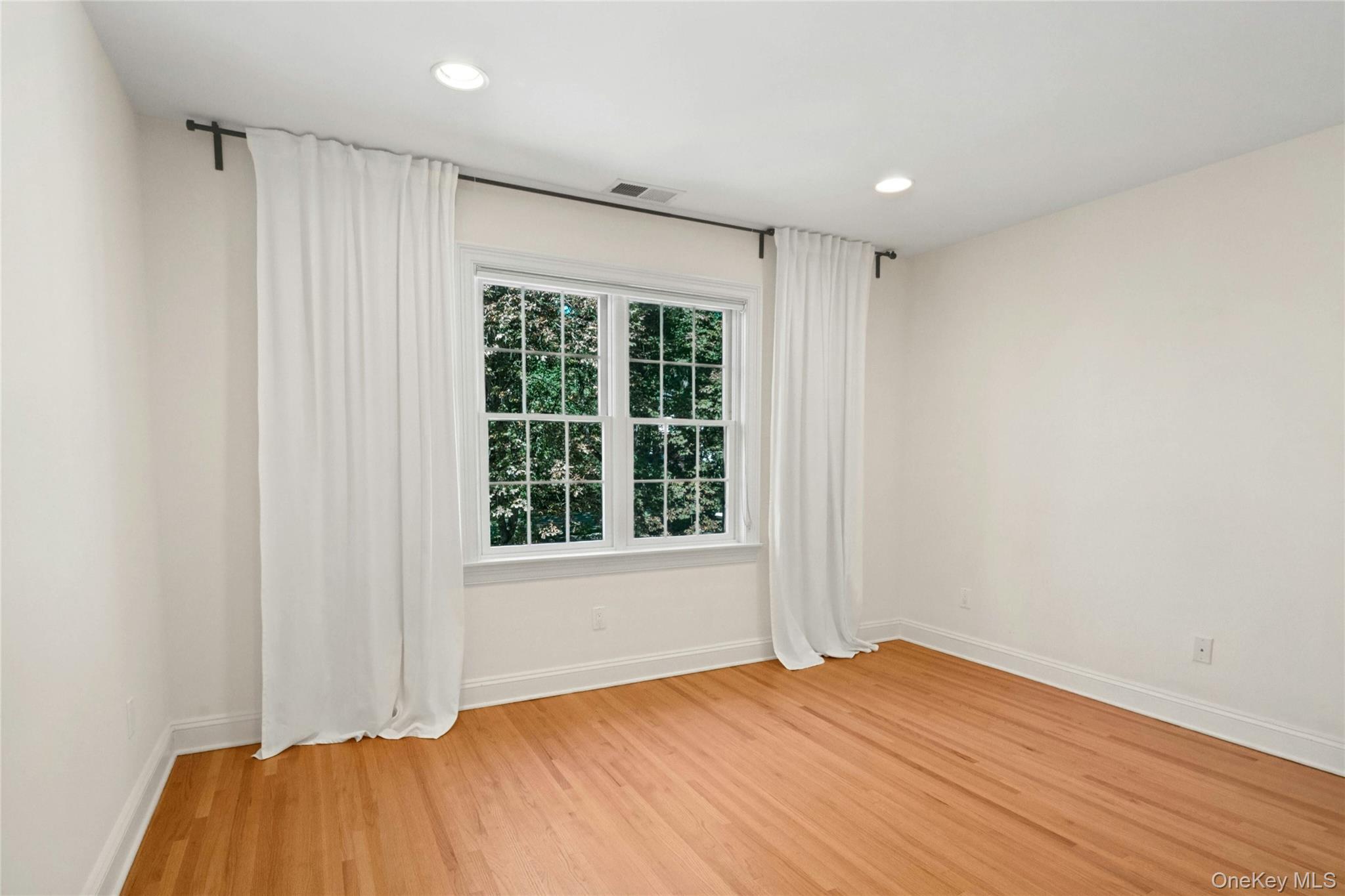 25 Riverview Road Irvington, NY 10533 - Photo 26 of 41 Bedroom #3