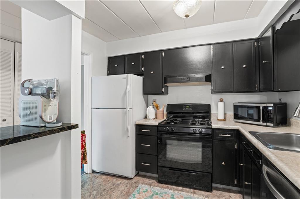 5 Bayard Road, Unit 207 Pittsburgh, PA 15213 - Photo 12 of 43