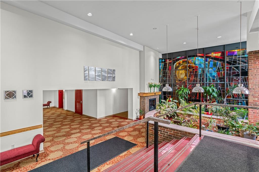 5 Bayard Road, Unit 207 Pittsburgh, PA 15213 - Photo 24 of 43