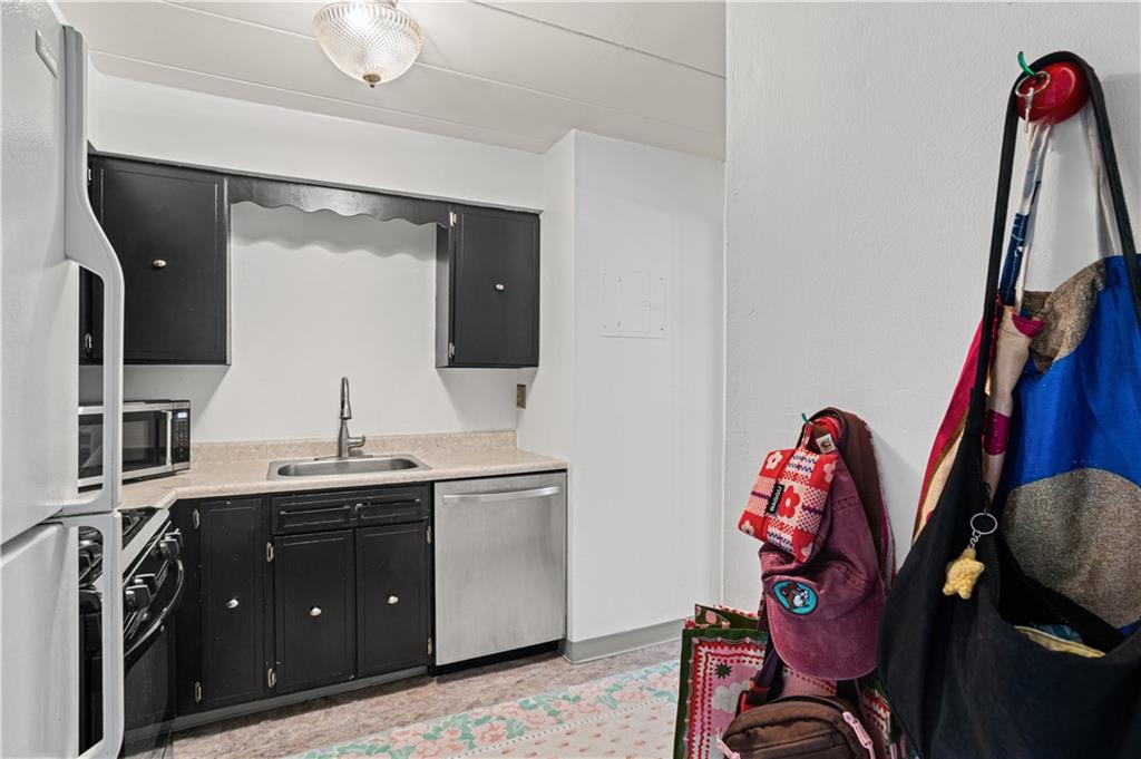 5 Bayard Road, Unit 207 Pittsburgh, PA 15213 - Photo 10 of 43