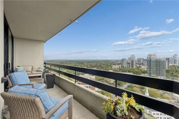 $1,375,000 | 2660 Peachtree Road Northwest, Unit 34F, Atlanta, GA 30305