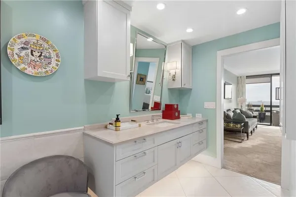 $1,375,000 | 2660 Peachtree Road Northwest, Unit 34F, Atlanta, GA 30305