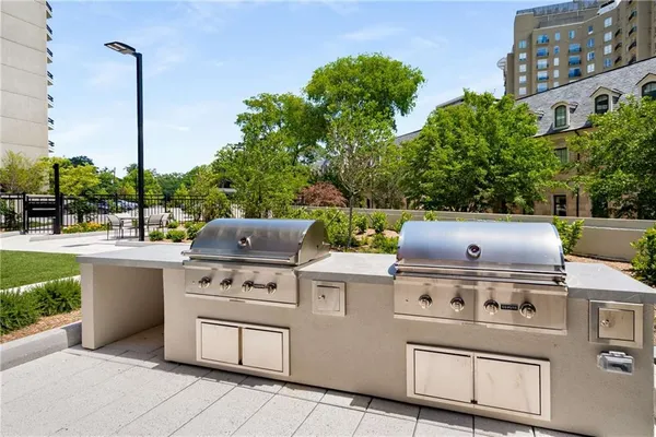 $1,375,000 | 2660 Peachtree Road Northwest, Unit 34F, Atlanta, GA 30305