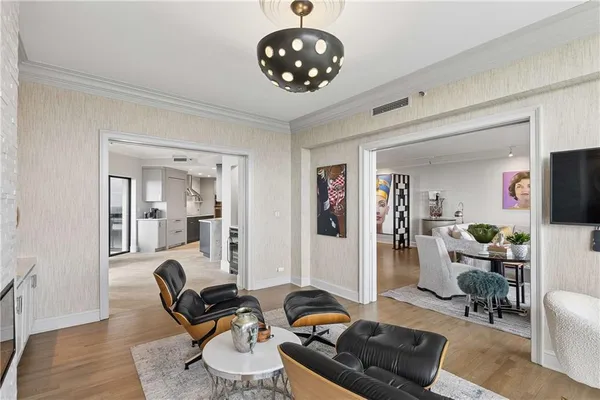 $1,375,000 | 2660 Peachtree Road Northwest, Unit 34F, Atlanta, GA 30305