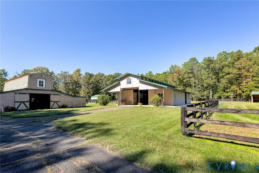 11516 Doswell Road Doswell, VA 23047 - Photo 38 of 50 a front view of a house with a yard