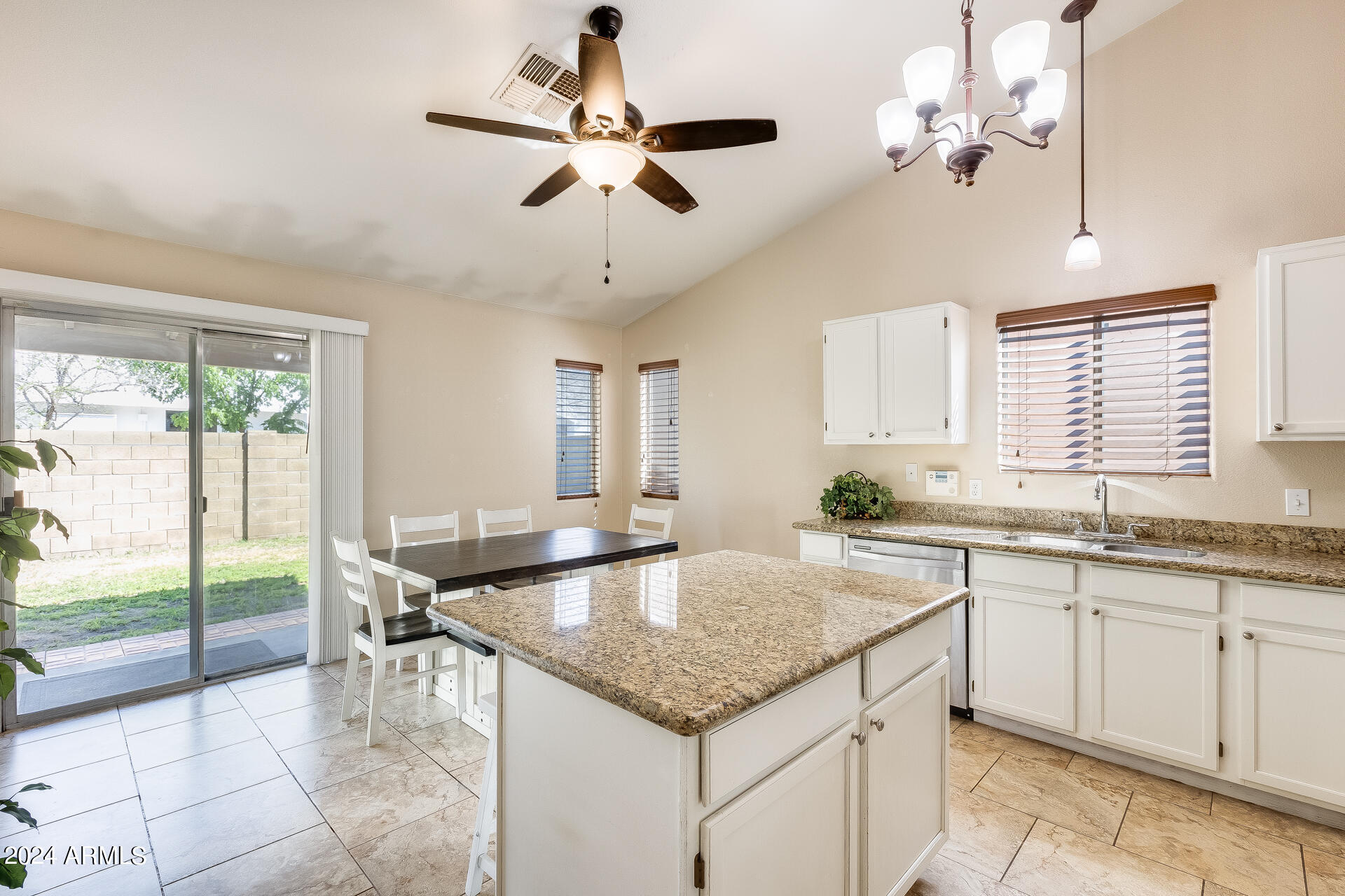 6335 East Brown Road, Unit 1176 Mesa, AZ 85205 - Photo 4 of 36