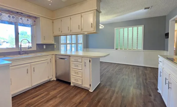 $1,900 | 8604 Jordan Drive, Lubbock, TX 79423