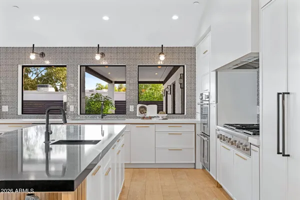 $25,000 | 3842 East San Miguel Avenue, Paradise Valley, AZ 85253